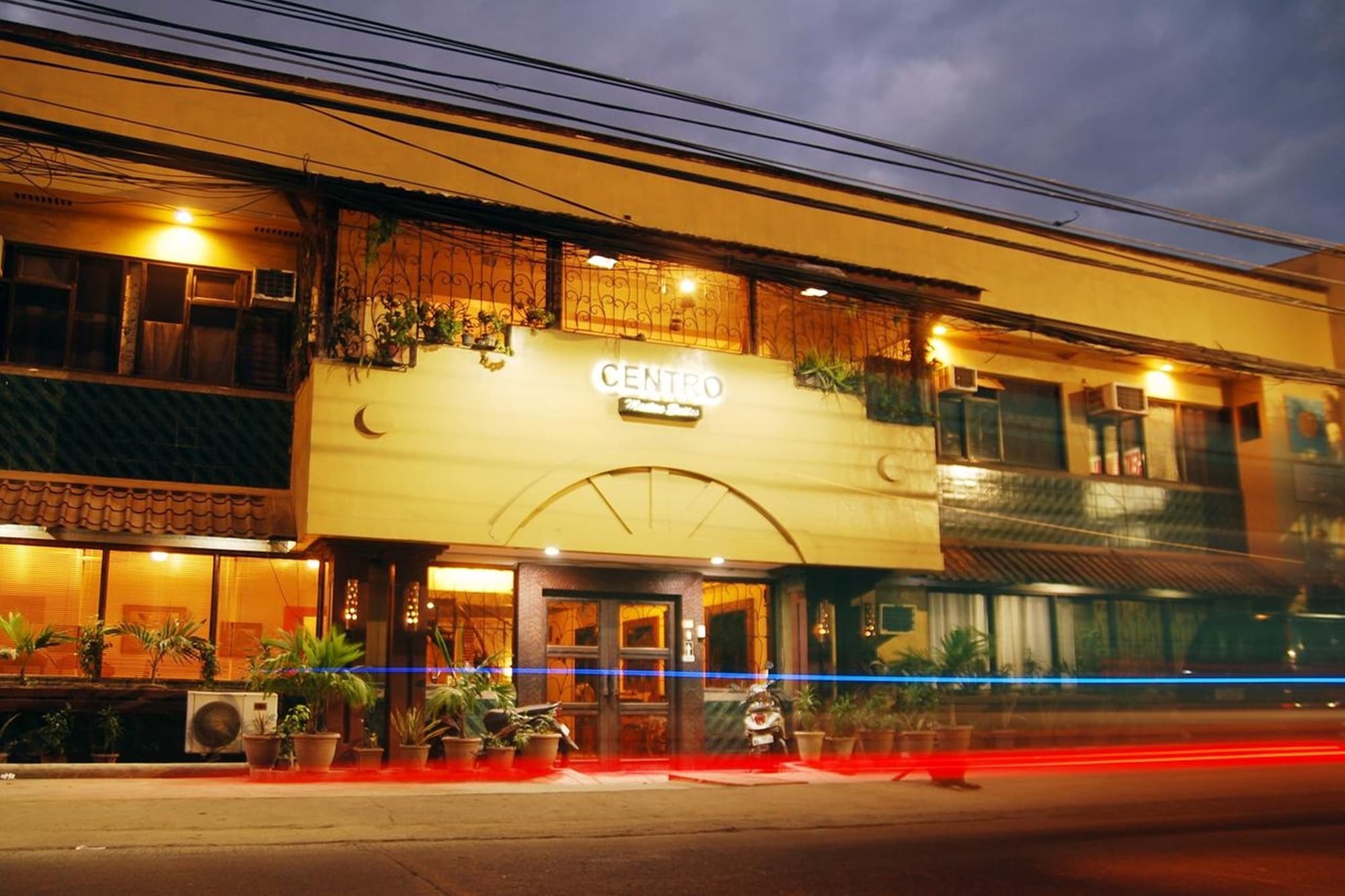 Centro Mactan Suites Lapu-Lapu City Kültér fotó
